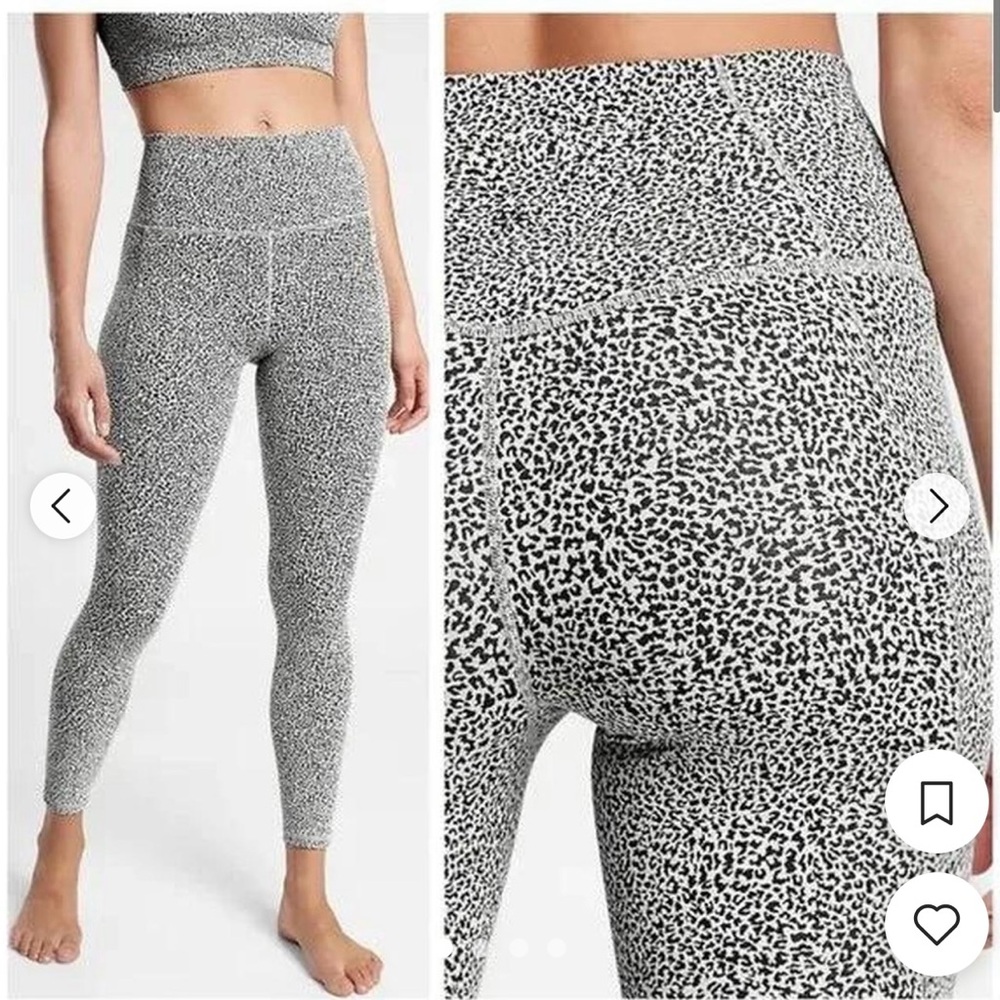 Athleta ultimate stash high rise print 7/8 legging!
